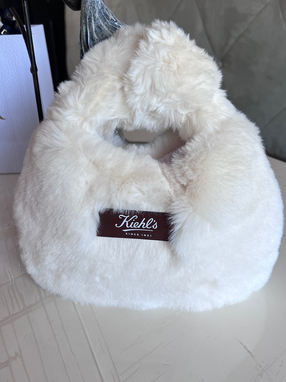 New! Kiehl's Cream Faux Fur Clutch with Brown Logo Patch - Picture 2 of 9